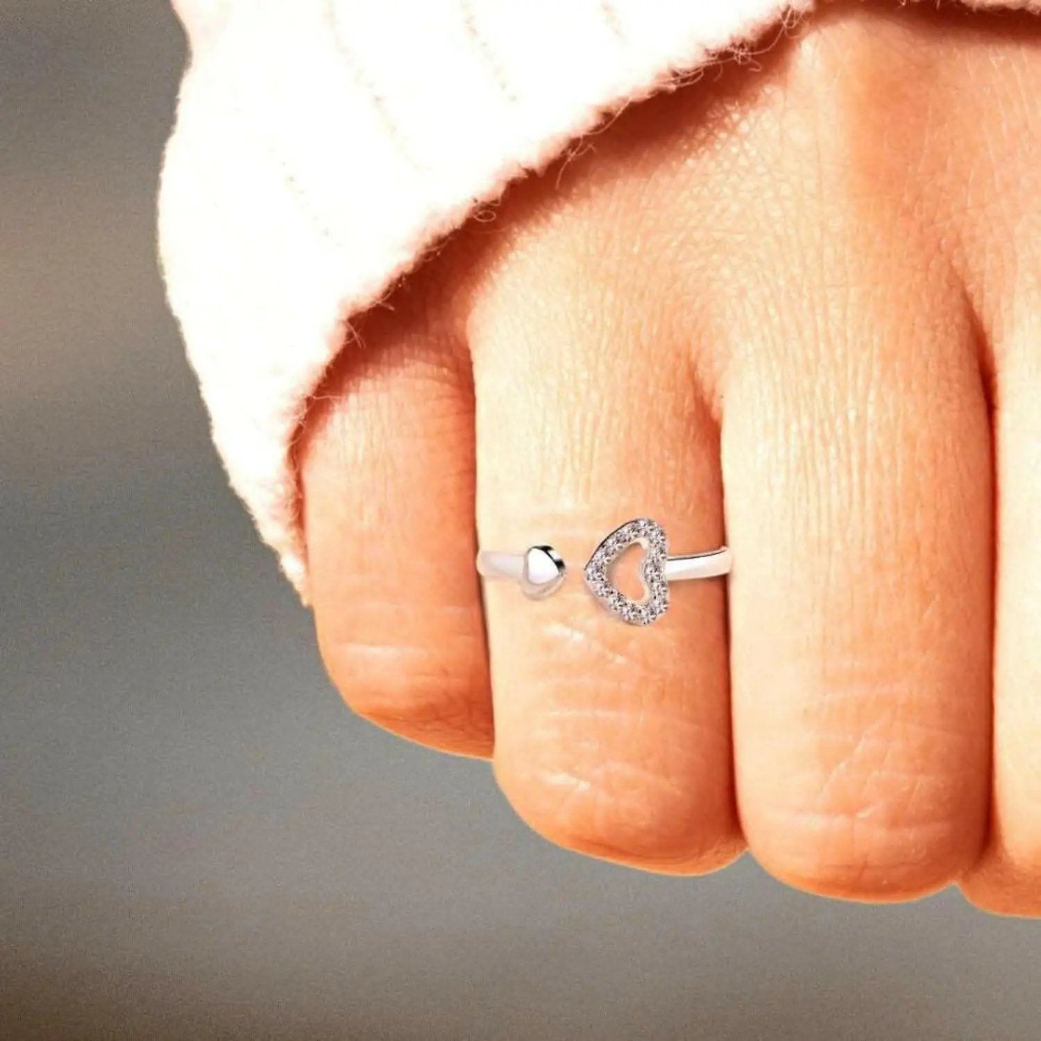 Zircon heart ring in silver - Love Salve